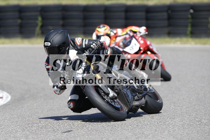 Archiv-2025/48 25.08.2025 Cornu Master School ADR/rot-rouge/126